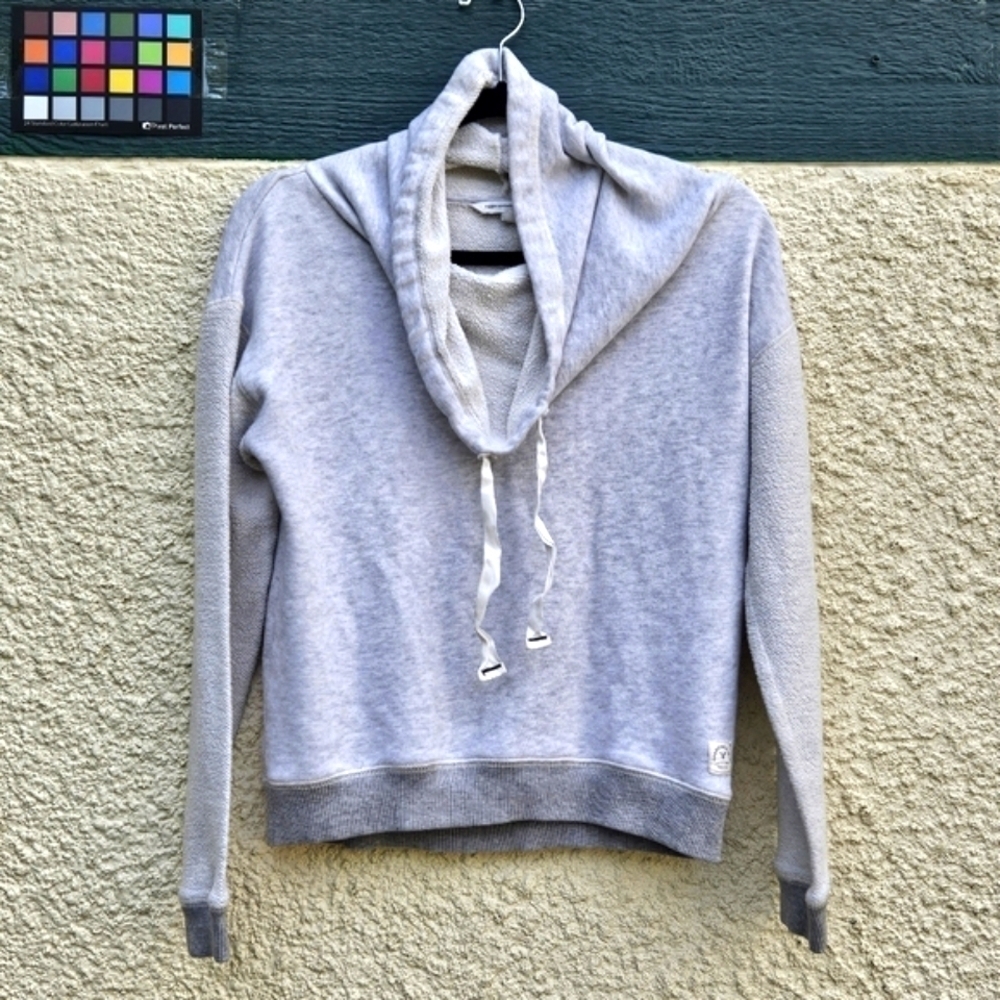 American Eagle light gray funnel neck sweatshirt with terrycloth sleeves small